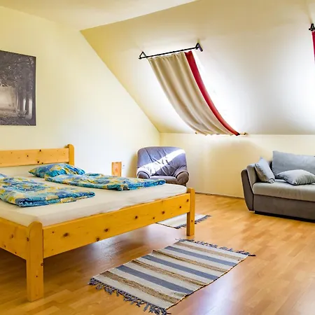 בית הארחה Napkelte Vendeghaz