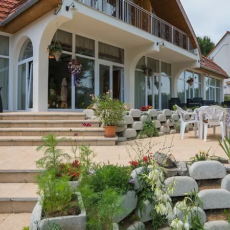 Napkelte Vendeghaz Guest house *